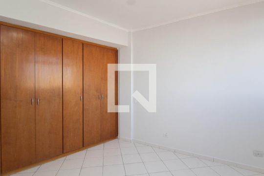 Quarto 2 de casa para alugar com 2 quartos, 84m² em Parque Itaberaba, São Paulo