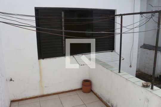 Quintal de casa à venda com 3 quartos, 140m² em Jardim Sao Caetano, São Caetano do Sul