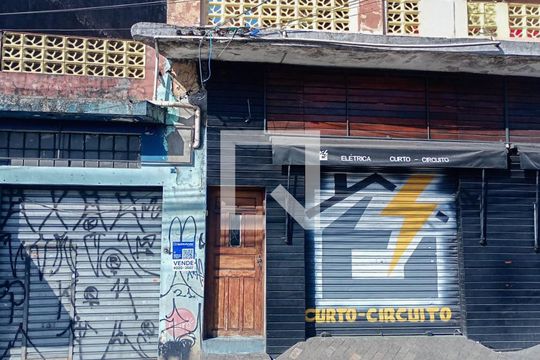 Fachada de casa à venda com 4 quartos, 384m² em Vila Gustavo, São Paulo