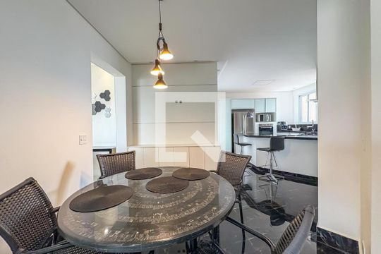 Cozinha de apartamento para alugar com 3 quartos, 360m² em Jardim Tres Marias, São Bernardo do Campo