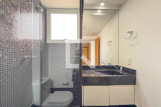Suíte 02 Banheiro de apartamento para alugar com 3 quartos, 360m² em Jardim Tres Marias, São Bernardo do Campo