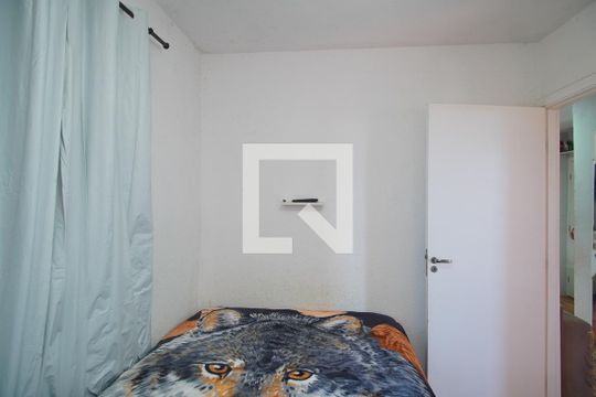 Quarto 1 de apartamento à venda com 2 quartos, 45m² em Mário Quintana, Porto Alegre