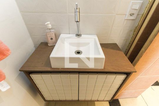 Lavabo de casa à venda com 2 quartos, 200m² em Jardim Taquari, São Paulo