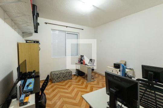 Quarto 2 de casa à venda com 3 quartos, 250m² em Vila Campo Grande, São Paulo