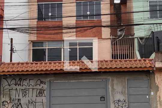 Fachada de casa à venda com 3 quartos, 130m² em Parque Jabaquara, São Paulo
