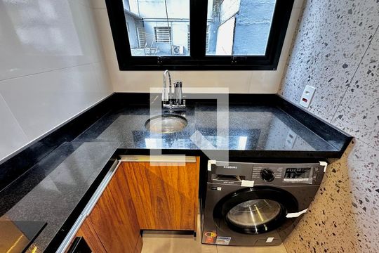 Área de Serviço de apartamento para alugar com 2 quartos, 42m² em Campo Belo, São Paulo
