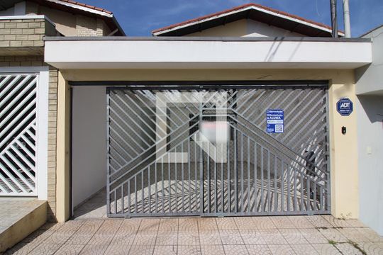 Fachada de casa para alugar com 2 quartos, 133m² em Conjunto Residencial Jussara, São Bernardo do Campo