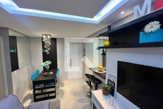 Sala de apartamento para alugar com 2 quartos, 45m² em Vila Nova Cachoeirinha, São Paulo