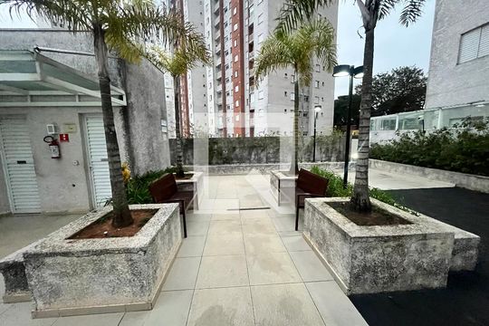 Hall social de apartamento para alugar com 2 quartos, 45m² em Vila Nova Cachoeirinha, São Paulo