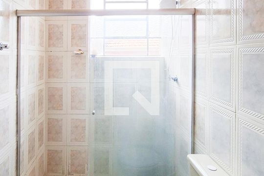 Banheiro de apartamento à venda com 3 quartos, 82m² em Renascença, Belo Horizonte