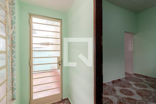 Hall de Entrada de casa para alugar com 1 quarto, 70m² em Parque Peruche, São Paulo