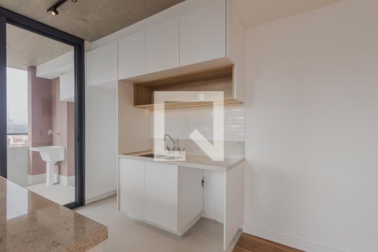Cozinha de apartamento à venda com 2 quartos, 117m² em Sumaré, São Paulo