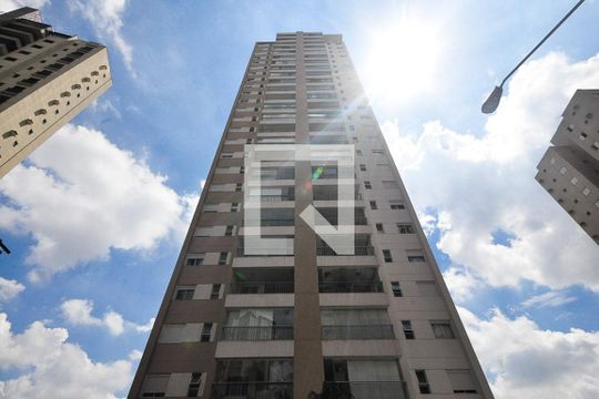 Fachada de apartamento para alugar com 3 quartos, 94m² em Vila Suzana, São Paulo