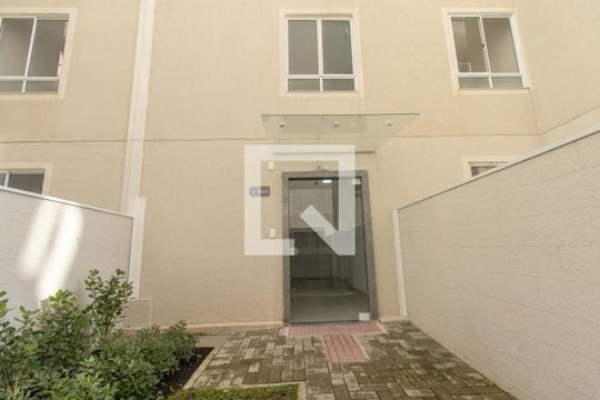 Fachada do bloco de apartamento à venda com 2 quartos, 90m² em Novo Mundo, Curitiba