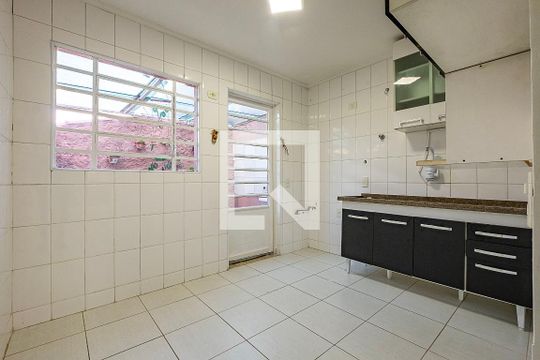 Cozinha de casa de condomínio à venda com 2 quartos, 57m² em Pompeia, São Paulo