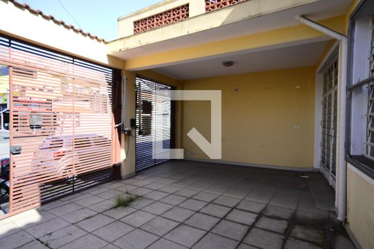 Garagem de casa à venda com 2 quartos, 110m² em Vila Mariana, São Paulo