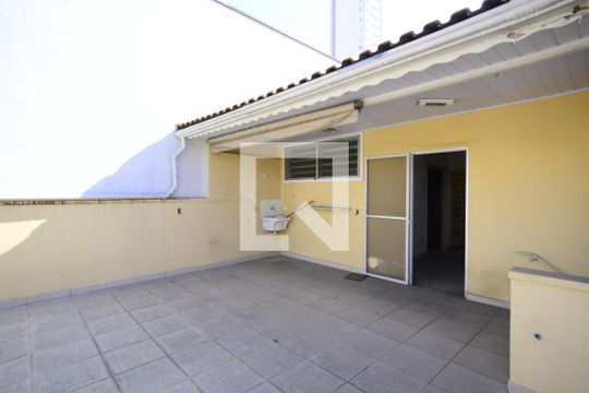 Área Externa de casa à venda com 2 quartos, 110m² em Vila Mariana, São Paulo