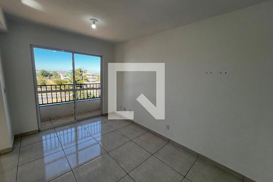 Sala de apartamento à venda com 2 quartos, 52m² em Qr 311, Brasília