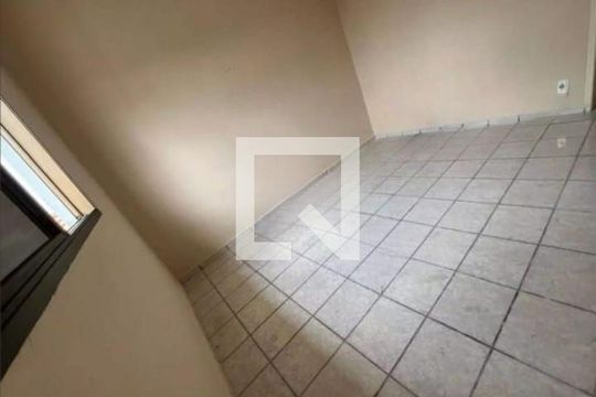 Quarto de casa à venda com 2 quartos, 300m² em Ponte Rasa, São Paulo