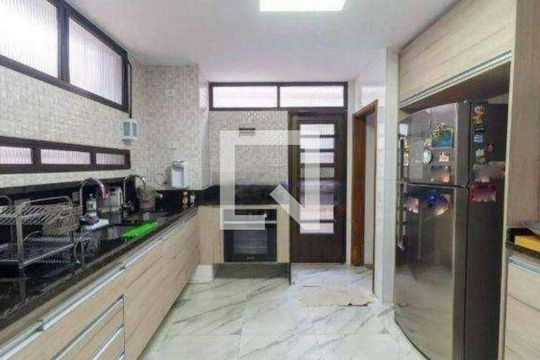 Cozinha de casa à venda com 4 quartos, 300m² em Alto da Lapa, São Paulo