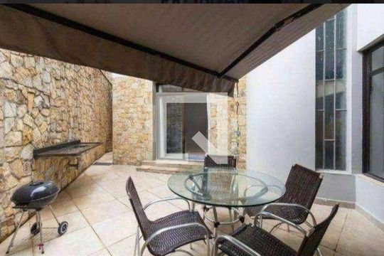 Quintal de casa à venda com 4 quartos, 300m² em Alto da Lapa, São Paulo
