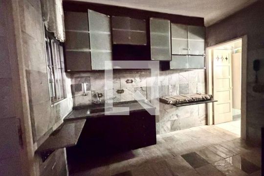 Cozinha de casa à venda com 3 quartos, 300m² em Bixiga, São Paulo