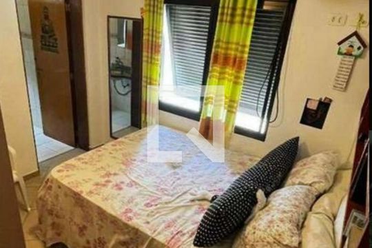 Casa à venda com 2 quartos, 300m² em Parque Sao Domingos, São Paulo