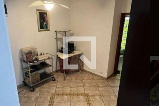 Casa à venda com 2 quartos, 300m² em Parque Sao Domingos, São Paulo