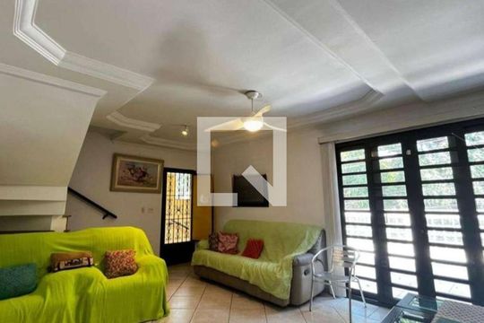 Casa à venda com 2 quartos, 300m² em Parque Sao Domingos, São Paulo