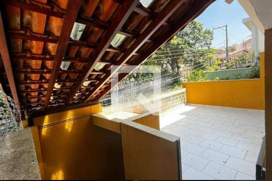 Casa à venda com 2 quartos, 300m² em Parque Sao Domingos, São Paulo