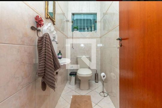 Banheiro de casa à venda com 3 quartos, 200m² em Parque Sao Domingos, São Paulo