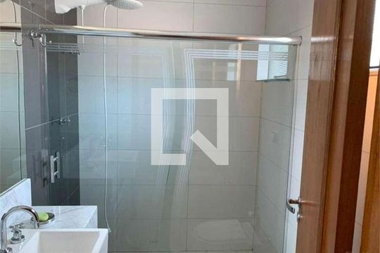 Banheiro de casa à venda com 4 quartos, 240m² em Parque Sao Domingos, São Paulo