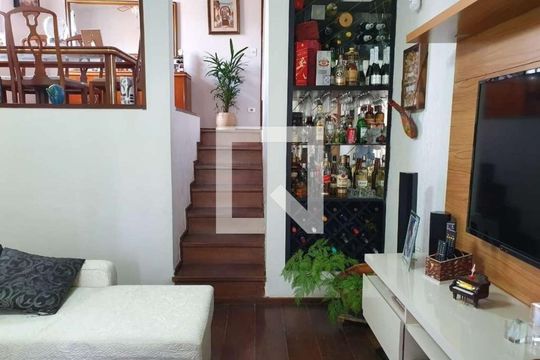 Sala de casa à venda com 3 quartos, 280m² em Parque Sao Domingos, São Paulo