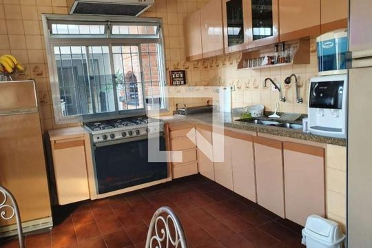 Cozinha de casa à venda com 3 quartos, 280m² em Parque Sao Domingos, São Paulo