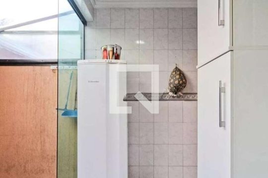 Casa à venda com 4 quartos, 350m² em Parque Sao Domingos, São Paulo