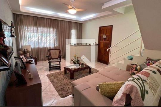 Casa à venda com 3 quartos, 360m² em São Domingos, São Paulo