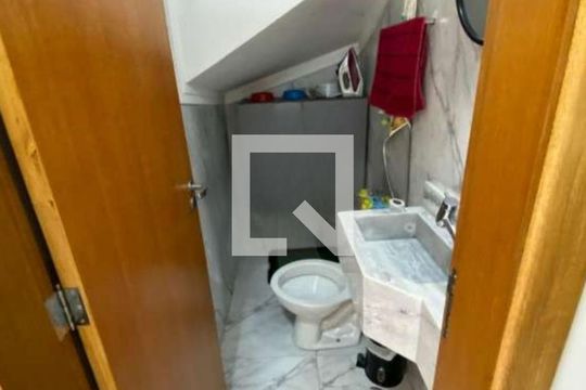 Banheiro de casa à venda com 3 quartos, 300m² em Parque Sao Domingos, São Paulo
