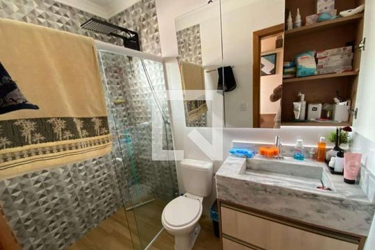 Banheiro de casa à venda com 3 quartos, 300m² em Parque Sao Domingos, São Paulo