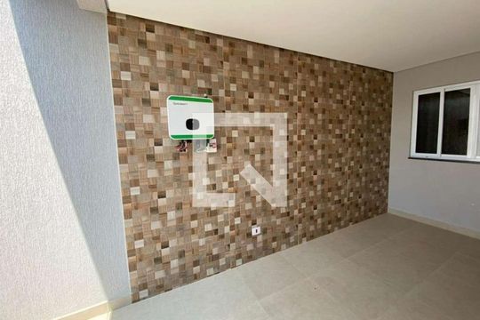 Garagem de casa à venda com 3 quartos, 300m² em Parque Sao Domingos, São Paulo