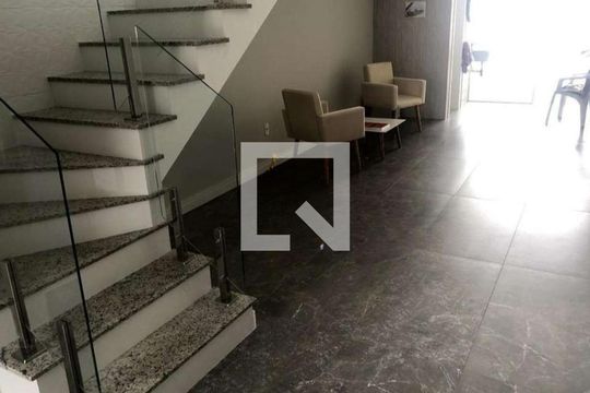 Sala de casa à venda com 4 quartos, 300m² em Parque Sao Domingos, São Paulo
