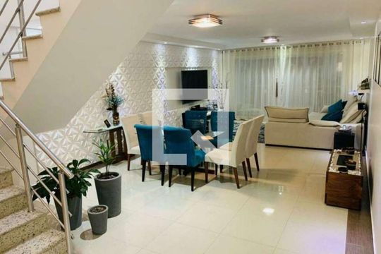 Casa à venda com 3 quartos, 300m² em Parque Sao Domingos, São Paulo