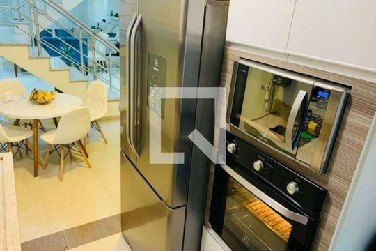 Cozinha de casa à venda com 3 quartos, 300m² em Parque Sao Domingos, São Paulo