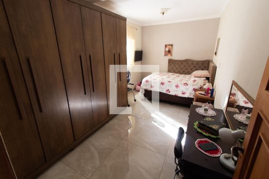 Quarto 1 de casa para alugar com 3 quartos, 400m² em Vila Teixeira, Campinas