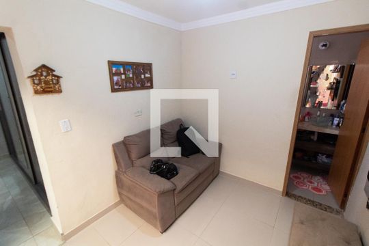 Sala de TV de casa para alugar com 3 quartos, 400m² em Vila Teixeira, Campinas