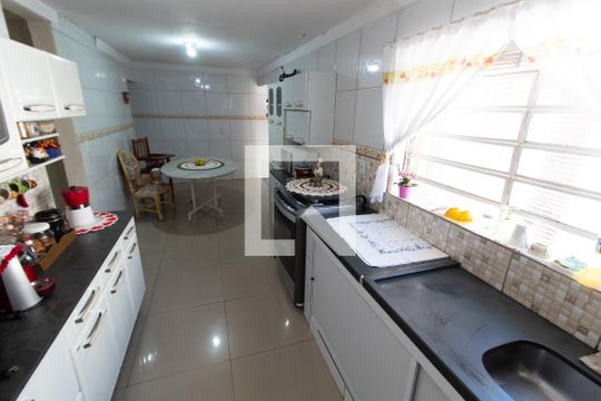 Cozinha de casa para alugar com 3 quartos, 400m² em Vila Teixeira, Campinas