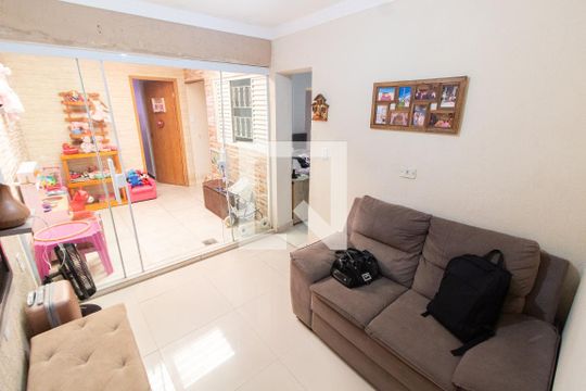 Sala de TV de casa para alugar com 3 quartos, 400m² em Vila Teixeira, Campinas