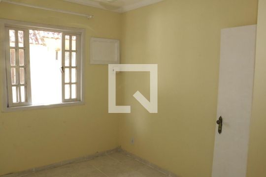 Quarto 2 de casa para alugar com 3 quartos, 120m² em Luz, Nova Iguaçu