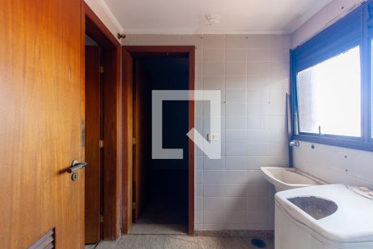 Área de Serviço de apartamento à venda com 3 quartos, 154m² em Jardim Teresa, São Paulo