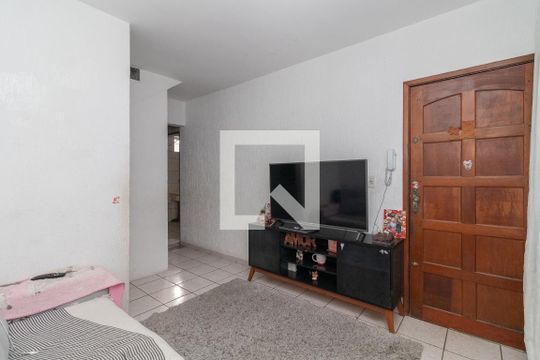 Sala de casa de condomínio à venda com 2 quartos, 74m² em Parque Boturussu, São Paulo