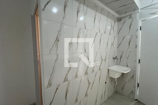 Cozinha e Área de Serviço de kitnet/studio para alugar com 1 quarto, 34m² em Ponta da Praia, Santos
